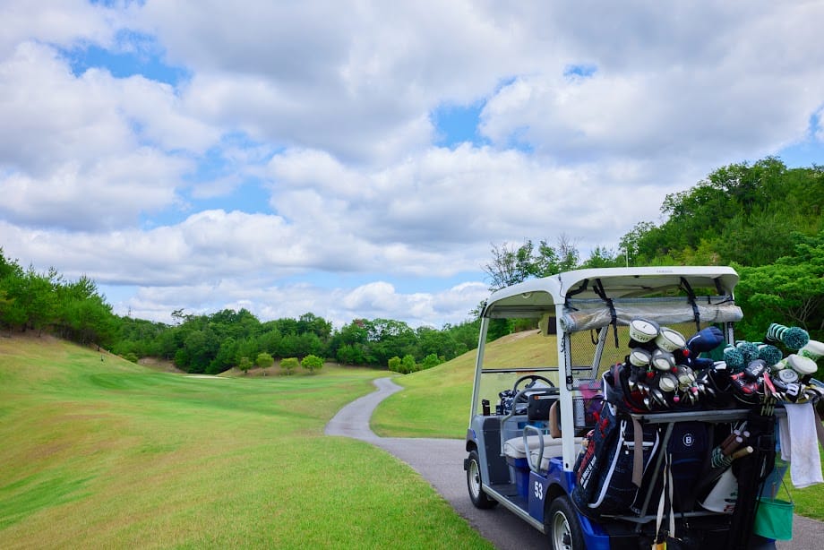 ゴルフの魅力と楽しみ方、予算管理のポイント